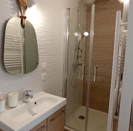 Maison 3 Chambres, 3 Salles De Bains, Le Confort Aux Portes D'angouleme Avec Jardin *